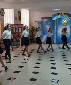 В гимназии прошла декада английского языка