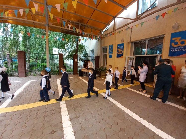 1 сентября - линейка для первоклассников