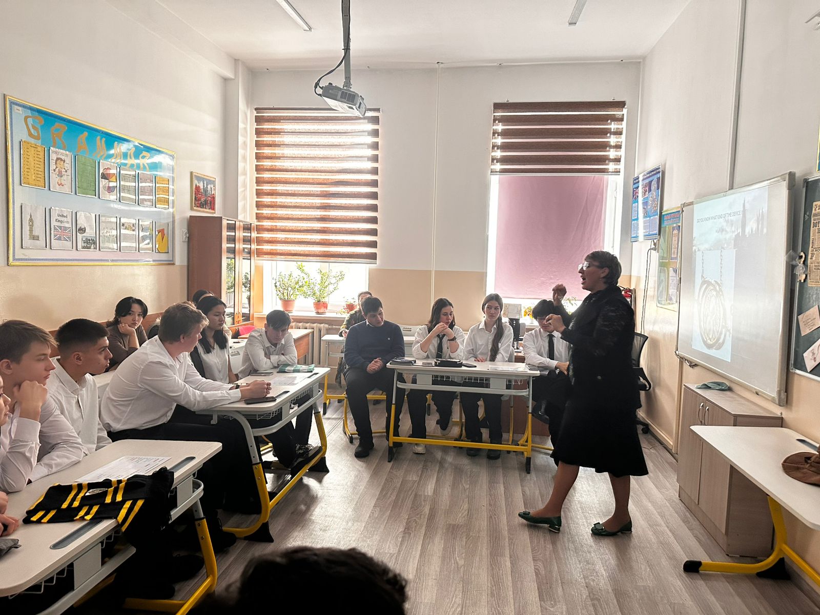 11 сыныпта ағылшын тілінен ашық сабақ. Открытый урок английского языка в 11 классе