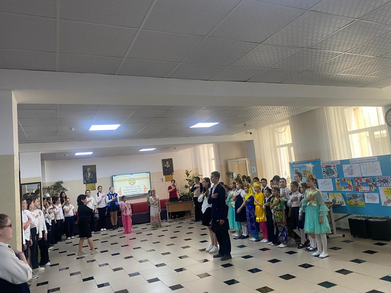 1 мамыр Қазақстан халқының бірлігі күніне арналған сап түзеу.