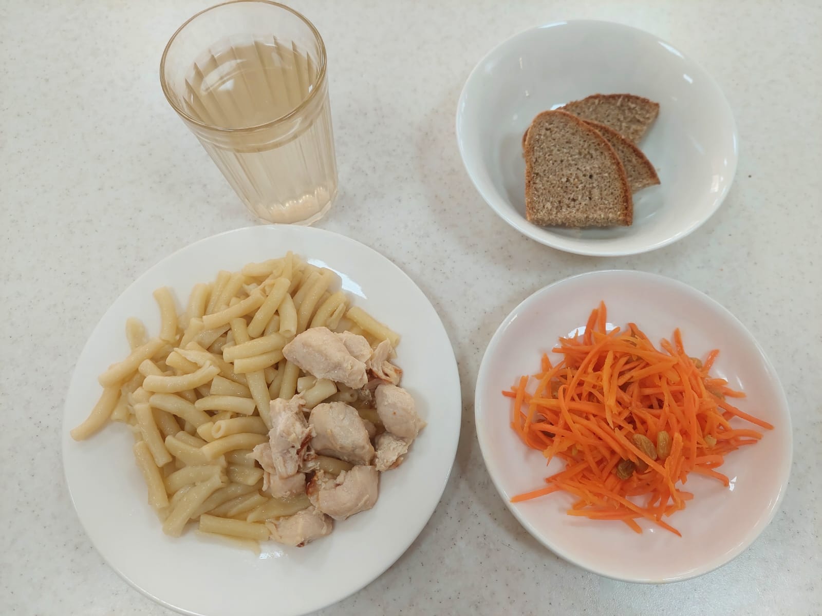 Товарищ Подполковник запаса Командир 3 А класса  В количестве __ человек  Для принятия в ряды детско-юношеской организации  «Жас Қыран» прибыл Командир отряда  ФИ___________________  Рапорт сдан