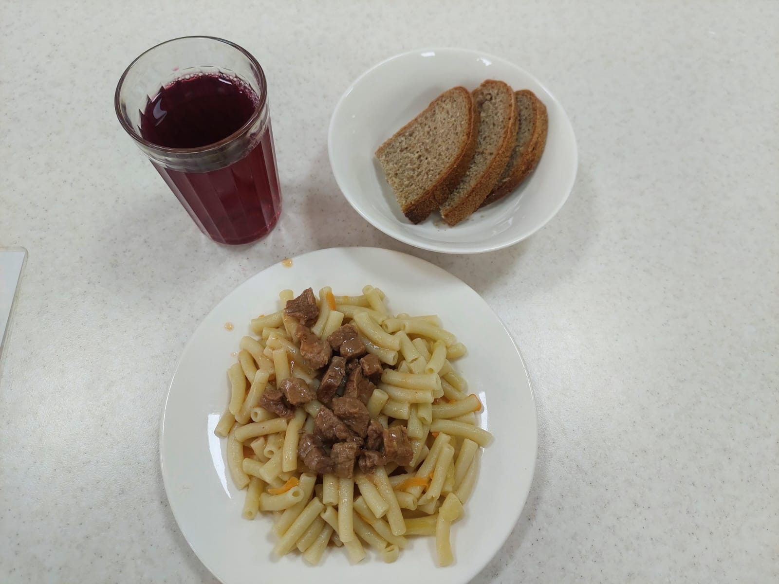 Бюджет қаражаты есебінен орта білім беру ұйымдарында білім алушыларды тегін тамақтандыруды ұйымдастыру үшін төрт апталық ас мәзірі