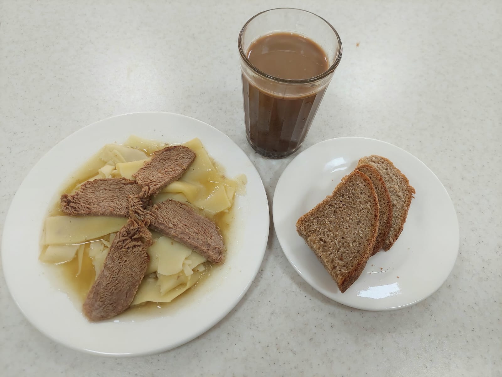 Бюджет қаражаты есебінен орта білім беру ұйымдарында білім алушыларды тегін тамақтандыруды ұйымдастыру үшін төрт апталық ас мәзірі