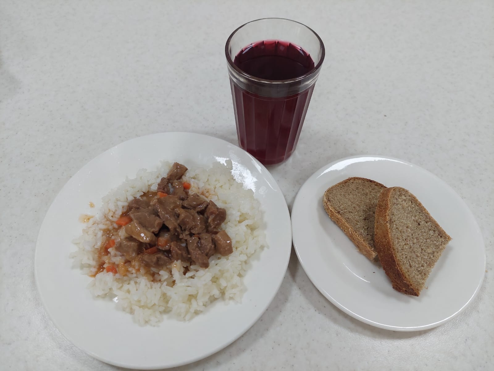 Бюджет қаражаты есебінен орта білім беру ұйымдарында білім алушыларды тегін тамақтандыруды ұйымдастыру үшін төрт апталық ас мәзірі