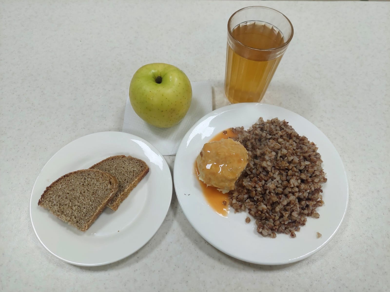 Бюджет қаражаты есебінен орта білім беру ұйымдарында білім алушыларды тегін тамақтандыруды ұйымдастыру үшін төрт апталық ас мәзірі