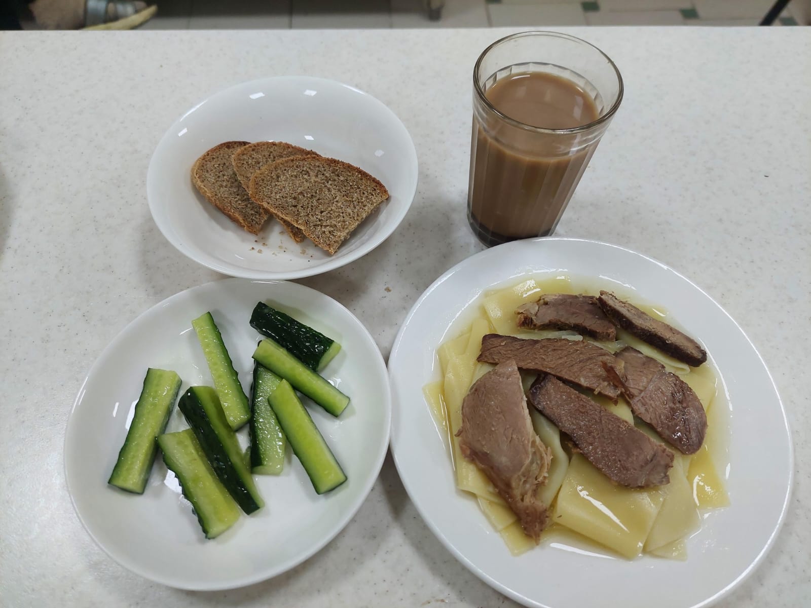 Бюджет қаражаты есебінен орта білім беру ұйымдарында білім алушыларды тегін тамақтандыруды ұйымдастыру үшін төрт апталық ас мәзірі