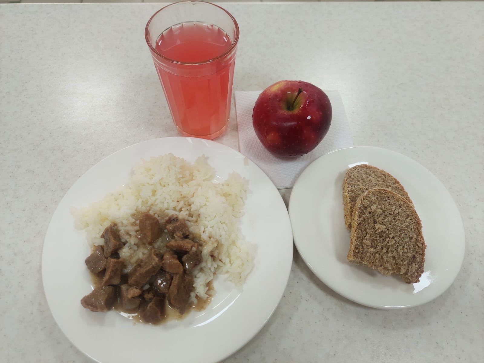 Бюджет қаражаты есебінен орта білім беру ұйымдарында білім алушыларды тегін тамақтандыруды ұйымдастыру үшін төрт апталық ас мәзірі