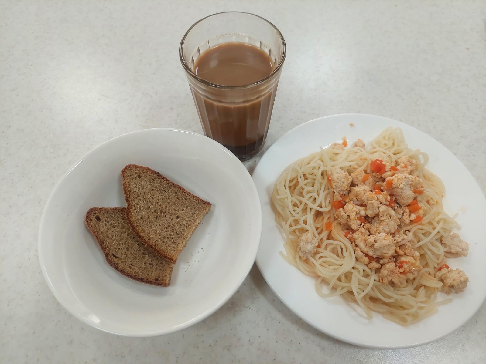 Бюджет қаражаты есебінен орта білім беру ұйымдарында білім алушыларды тегін тамақтандыруды ұйымдастыру үшін төрт апталық ас мәзірі