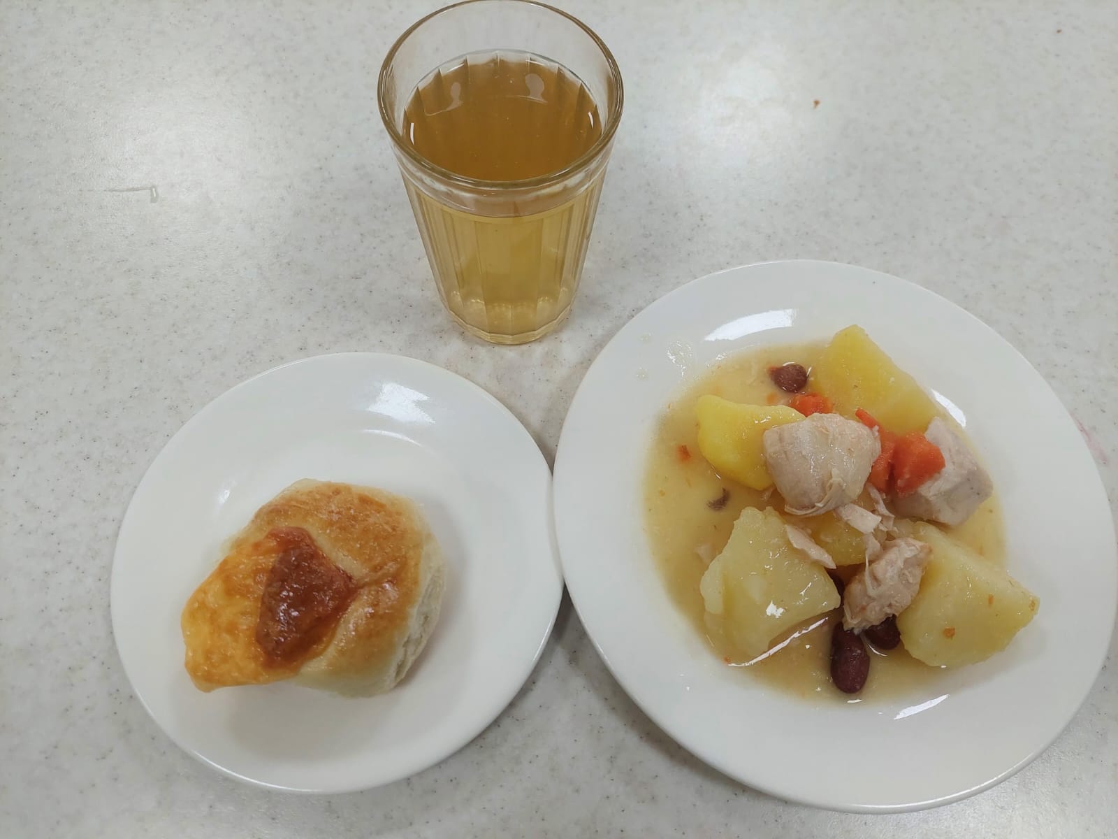 Бюджет қаражаты есебінен орта білім беру ұйымдарында білім алушыларды тегін тамақтандыруды ұйымдастыру үшін төрт апталық ас мәзірі