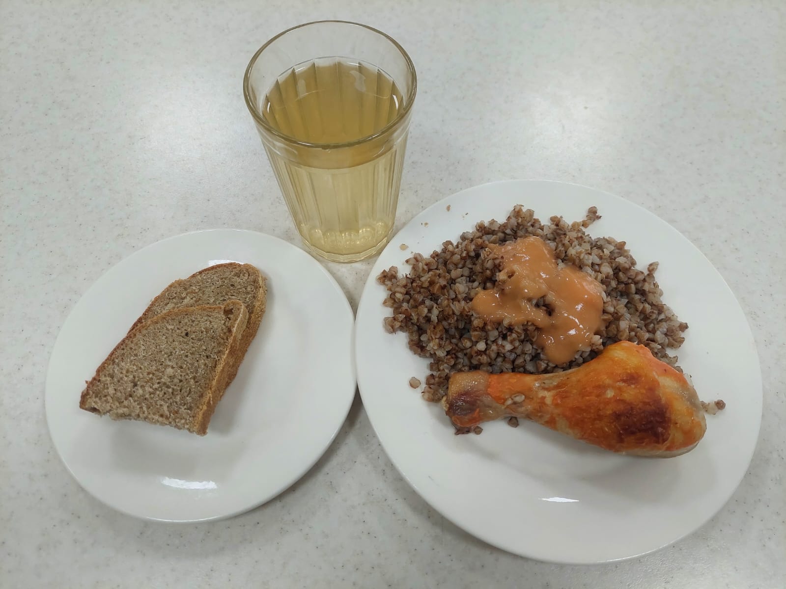 Бюджет қаражаты есебінен орта білім беру ұйымдарында білім алушыларды тегін тамақтандыруды ұйымдастыру үшін төрт апталық ас мәзірі